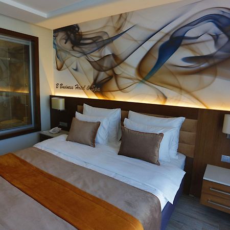 B Business Hotel & Spa Анталья Экстерьер фото