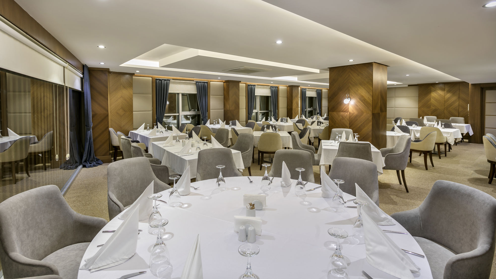 B Business Hotel & Spa Анталья Экстерьер фото