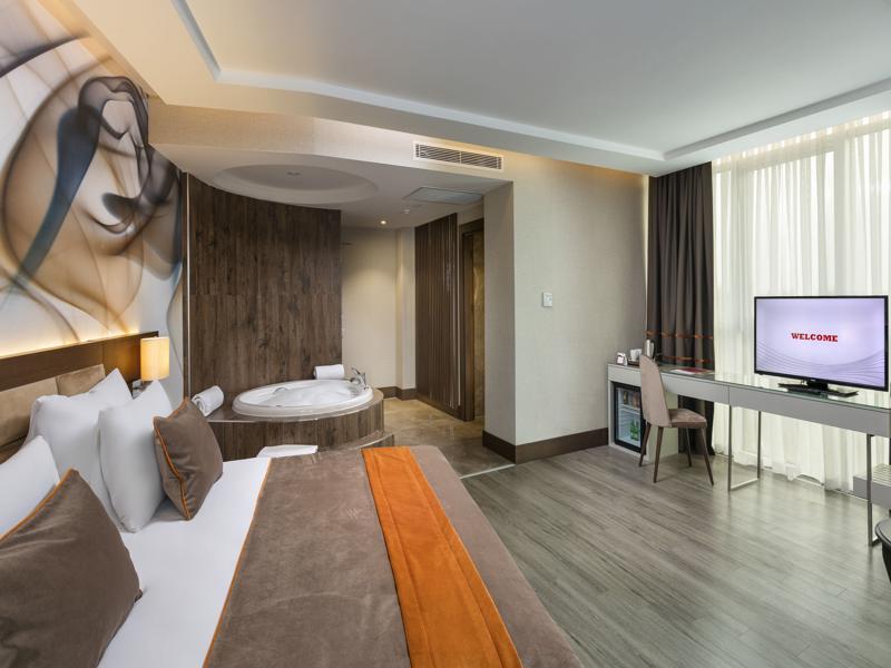 B Business Hotel & Spa Анталья Экстерьер фото